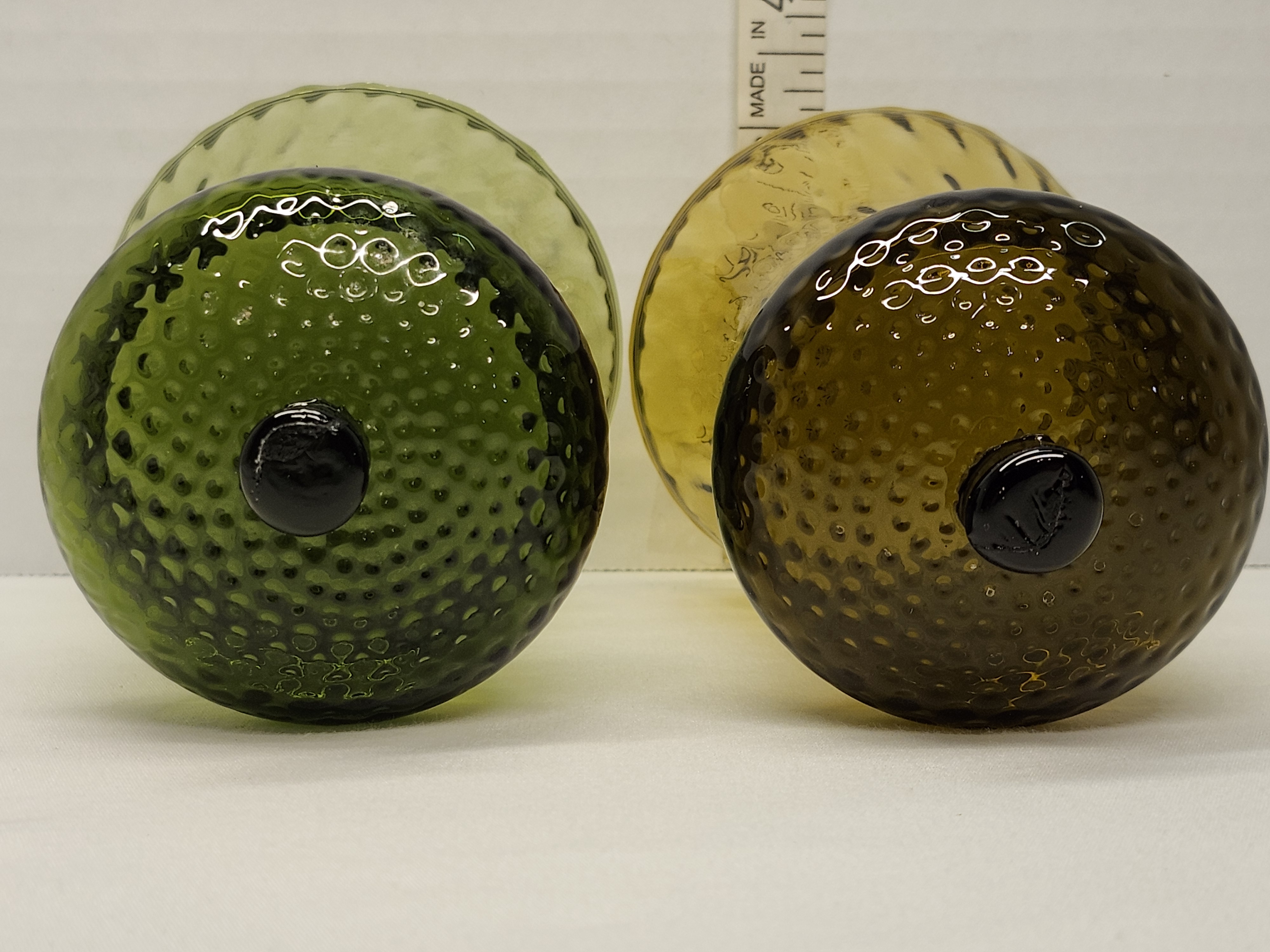 Vintage 1970s Homco Earth-Tone Peg Votive Glass Shades - Avocado & Amber Pair – Image 5