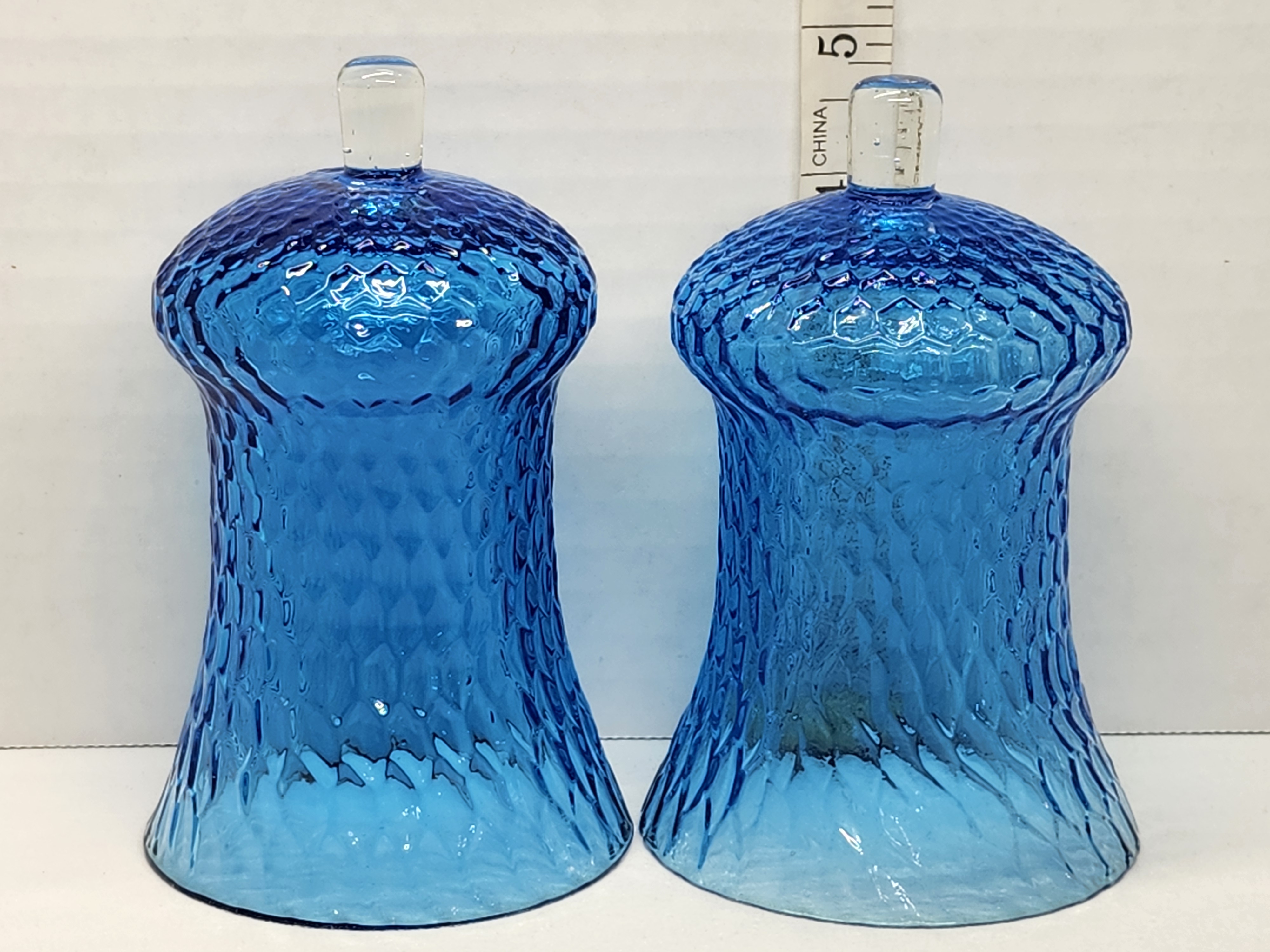 Vintage 1970s Homco Bimini Blue Diamond Optic Peg Votive Glass Shades - Pair – Image 1