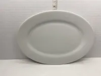Vintage White Ceramic Oval Serving Platter - Plain Smooth Rim (12.5") – Image 1