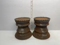 Set of 2 Vintage-Look Rustic Resin Pillar Candle Holders – Image 1