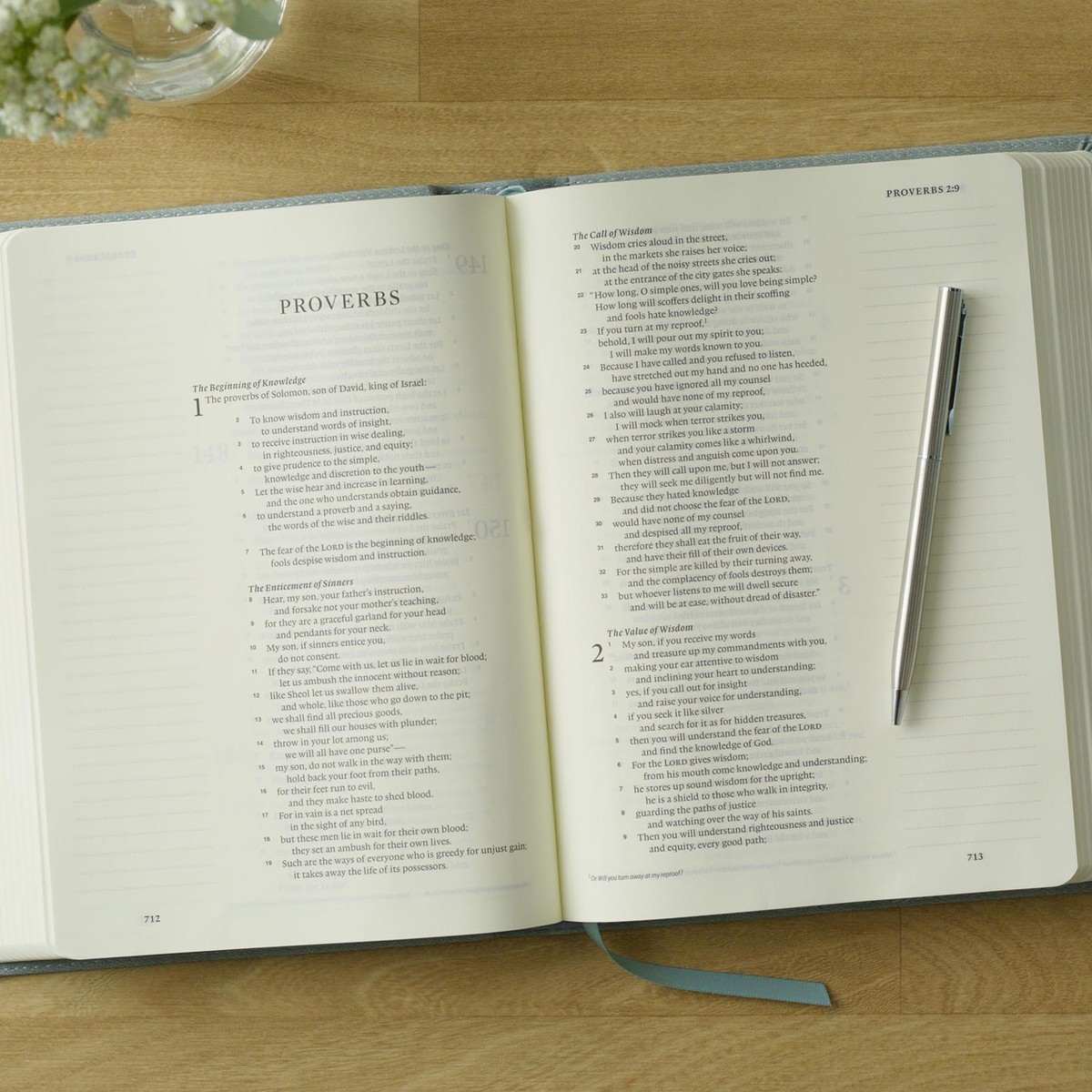 ESV Single Column Journaling Bible (TruTone, Paris Sky) – Image 3