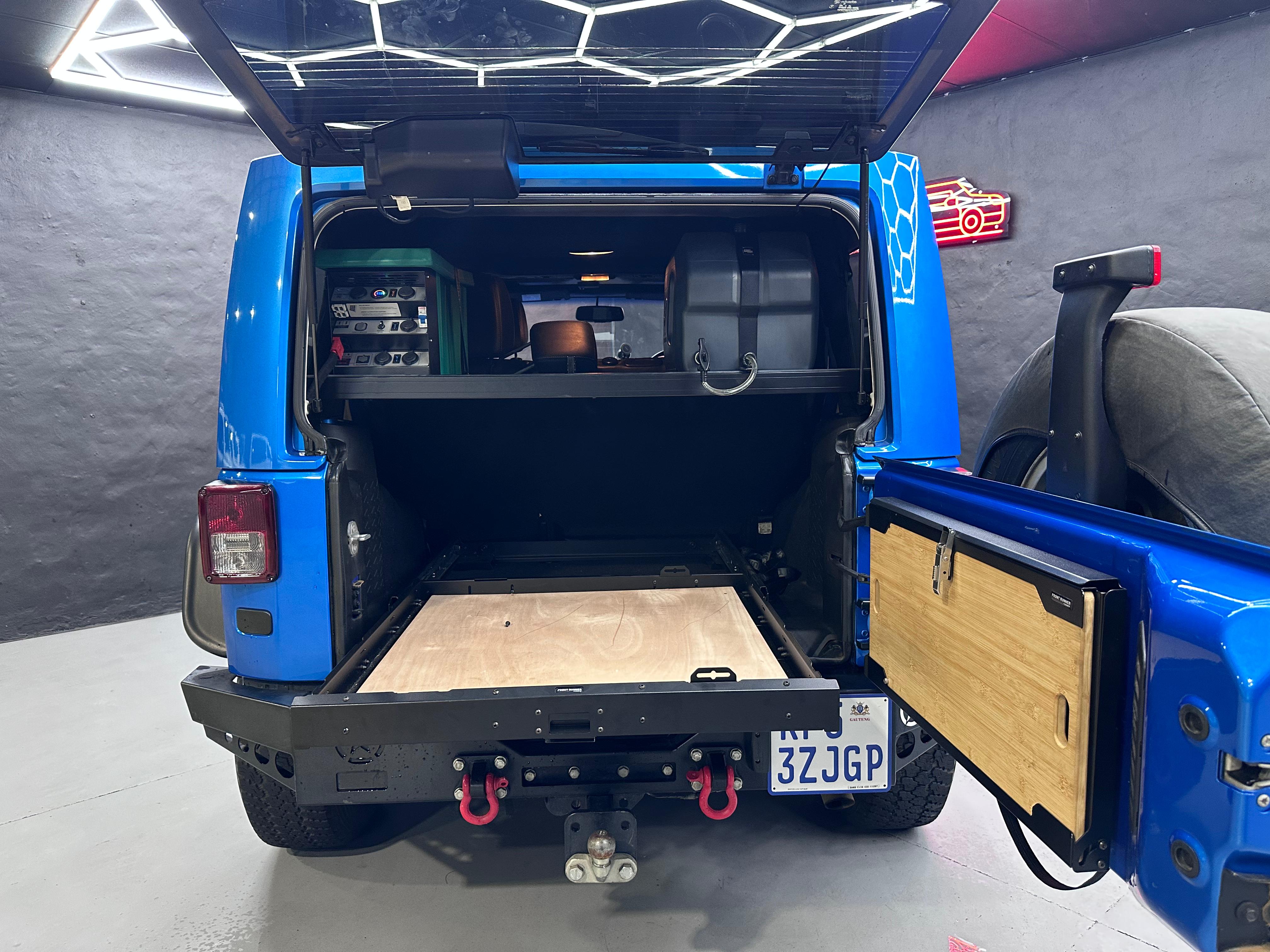 Jeep Wrangler 3.6 Unlimited Sahara A/T – Image 9