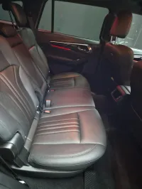 Isuzu MU-X 3.0D Onyx XT 4x4 A/T – Image 11