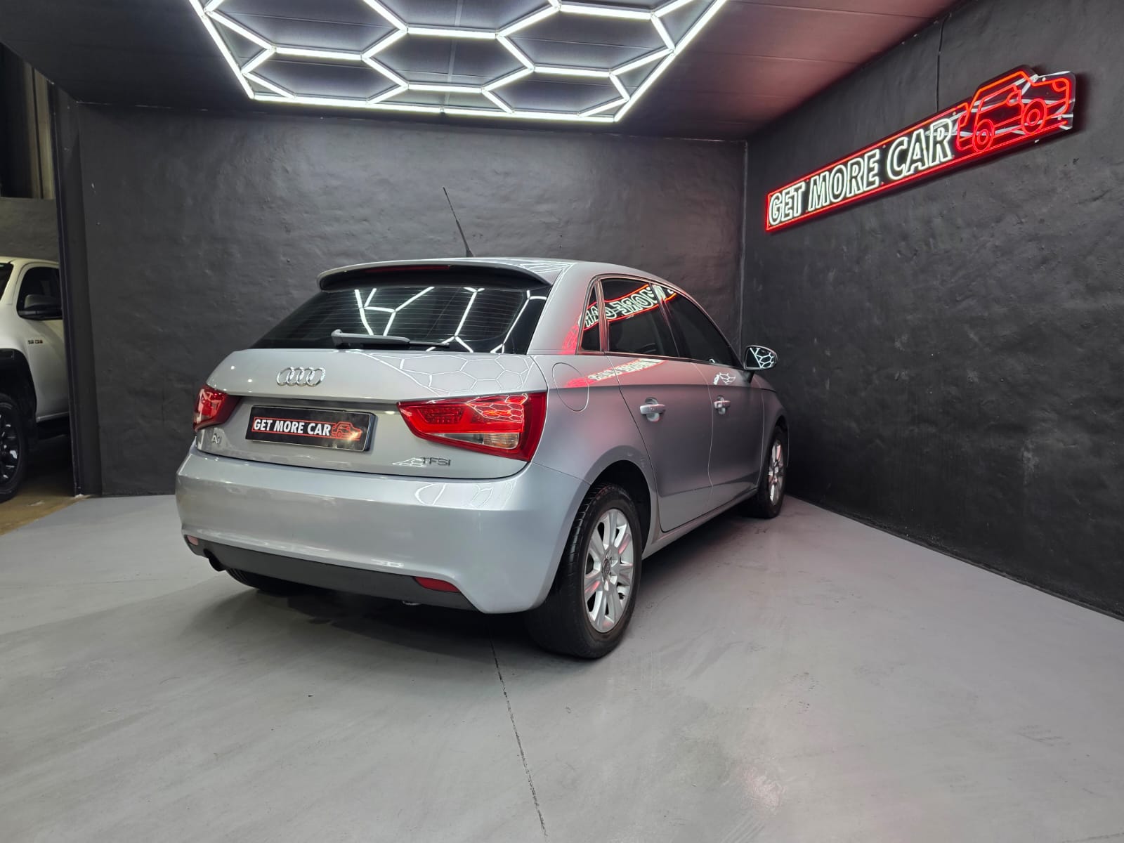 Audi A1 1.2T FSI Attraction 3DR – Image 6