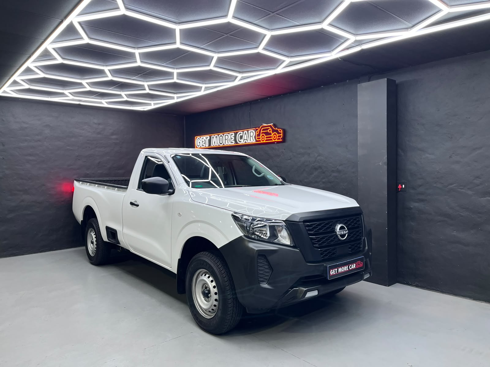 Nissan Navara 2.5DE XE Single Cab P/U – Image 1