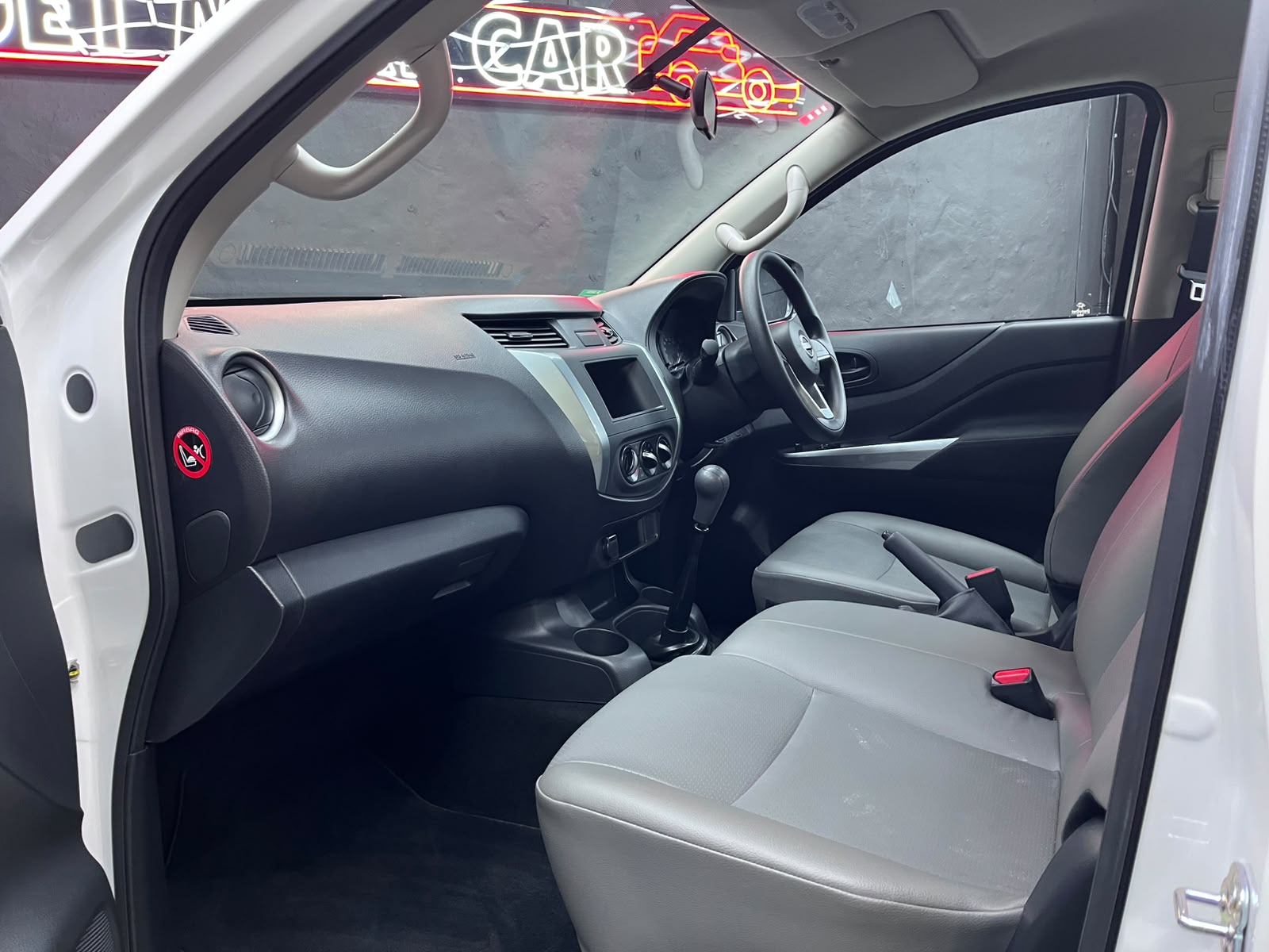 Nissan Navara 2.5DE XE Single Cab P/U – Image 12