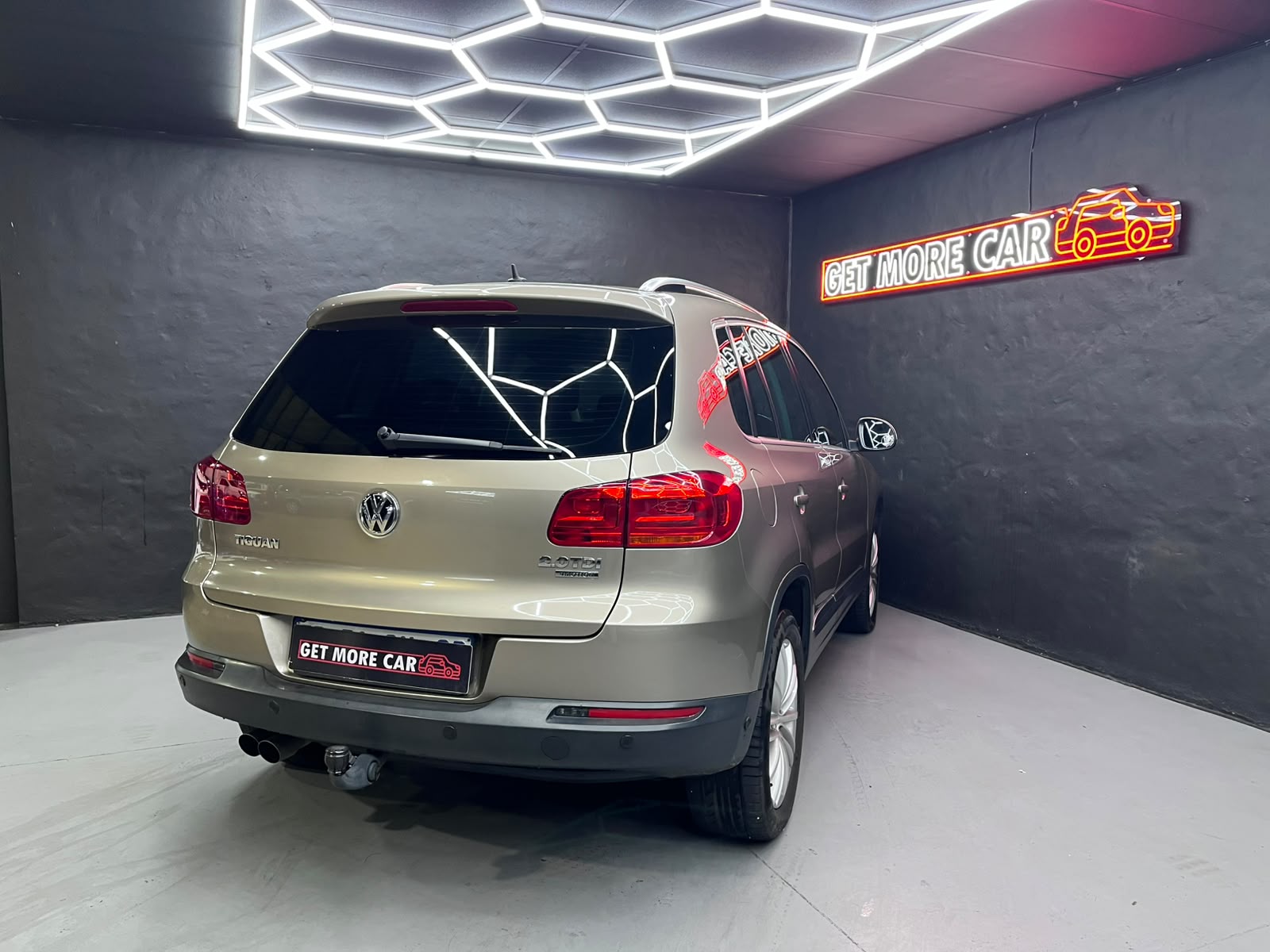 Volkswagen Tiguan 2.0 TDI Sport & Style 4Motion DSG – Image 7