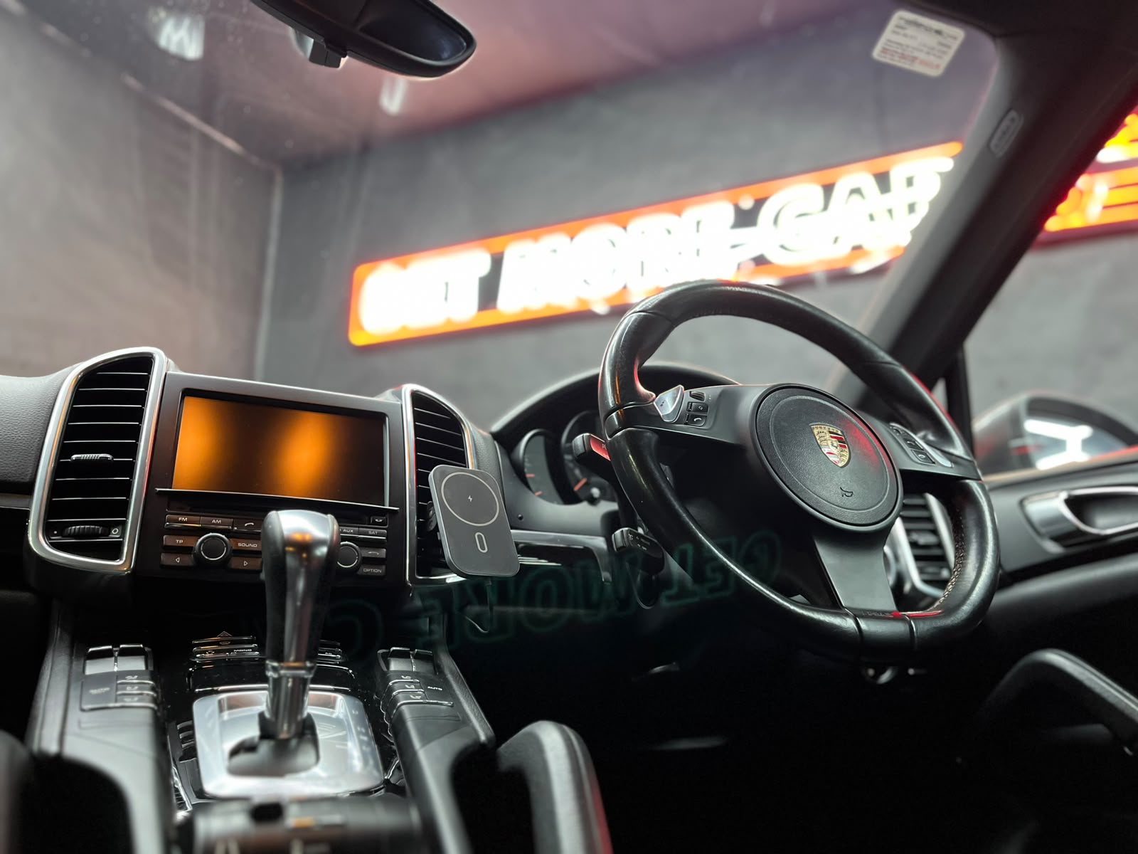 Porsche Cayenne Diesel Tiptronic (E2) – Image 19