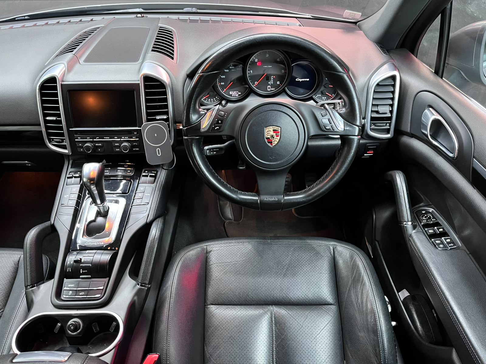 Porsche Cayenne Diesel Tiptronic (E2) – Image 16
