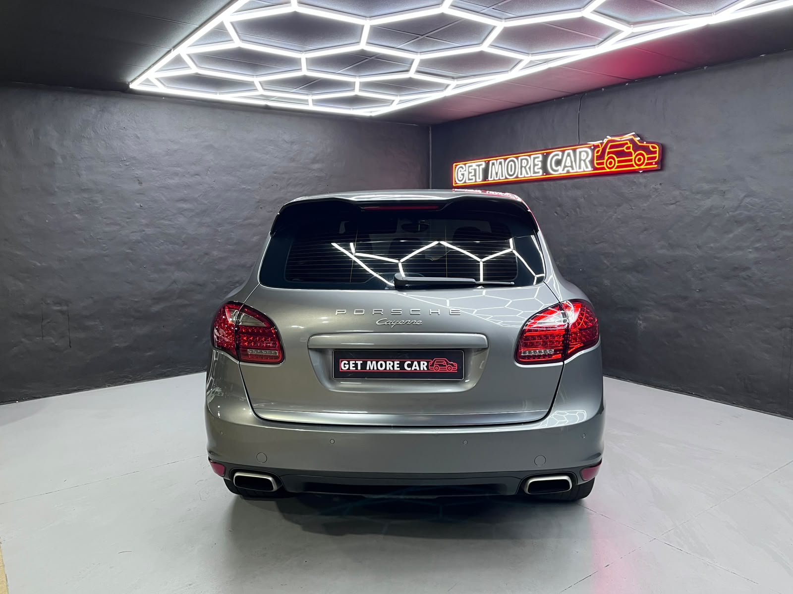 Porsche Cayenne Diesel Tiptronic (E2) – Image 7
