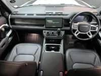 Land Rover Defender 110 D300 SE – Image 20