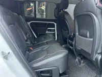 Land Rover Defender 110 D300 SE – Image 14