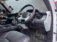 Land Rover Defender 110 D300 SE – Image 18