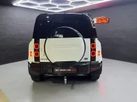 Land Rover Defender 110 D300 SE – Image 6