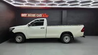Toyota Hilux 2.4 GD-6 S A/C P/U S/C – Image 4