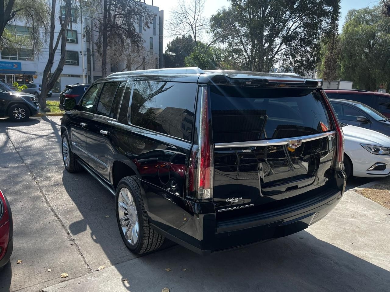 CADILLAC ESCALADE ESV PLATINUM 2016 – Image 3