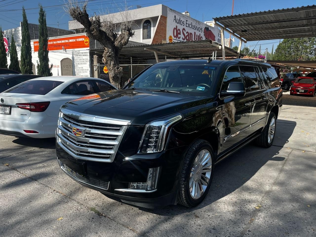 CADILLAC ESCALADE ESV PLATINUM 2016 – Image 1