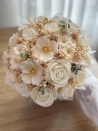 Bouquet Premium “Ivory Elegance” – Image 1