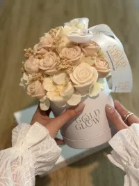  Bucket Floral de Cera – Blush Elegance. – Image 3