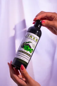 Essentials Jinsa: Detoxifying Treatment Shampoo – Image 1