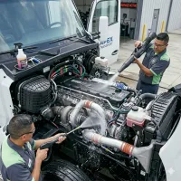 Engine Bay Wash and Dry – Image 1