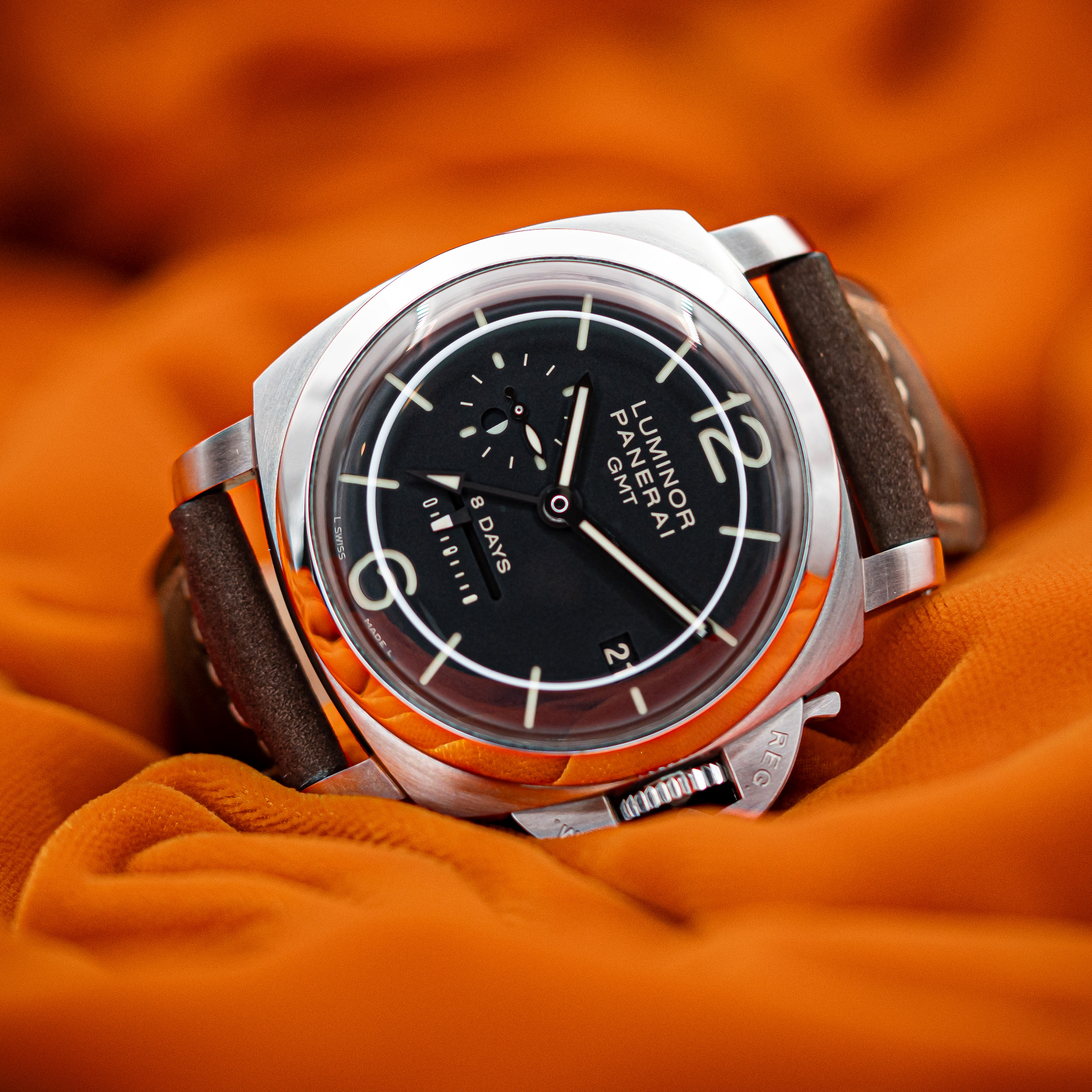 Panerai Luminor 8 Days GMT PAM00233 – Complete Set in Good Condition! – Image 1
