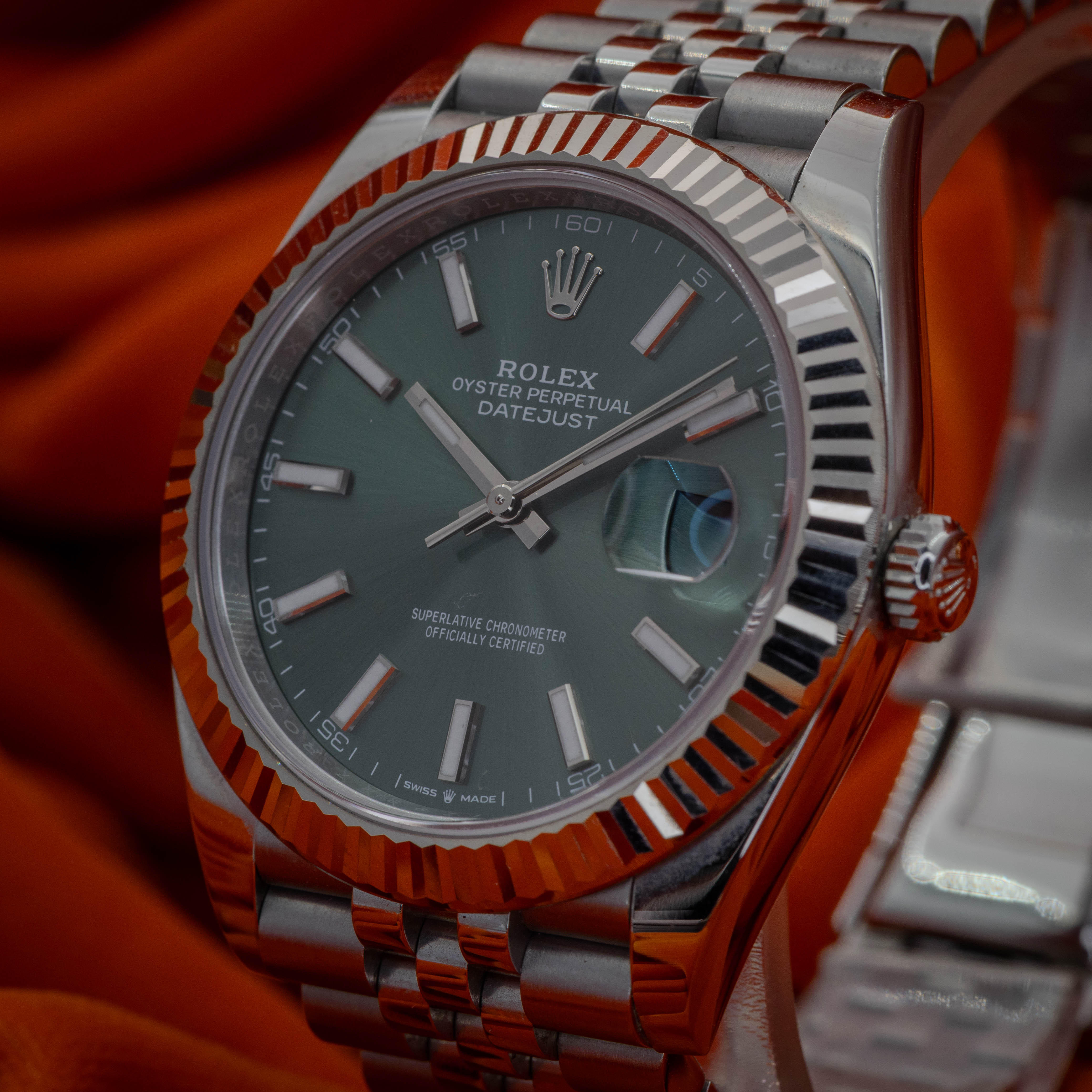Rolex Datejust 41 Mint Green 126334 – Complete Set in Good Condition! – Image 5