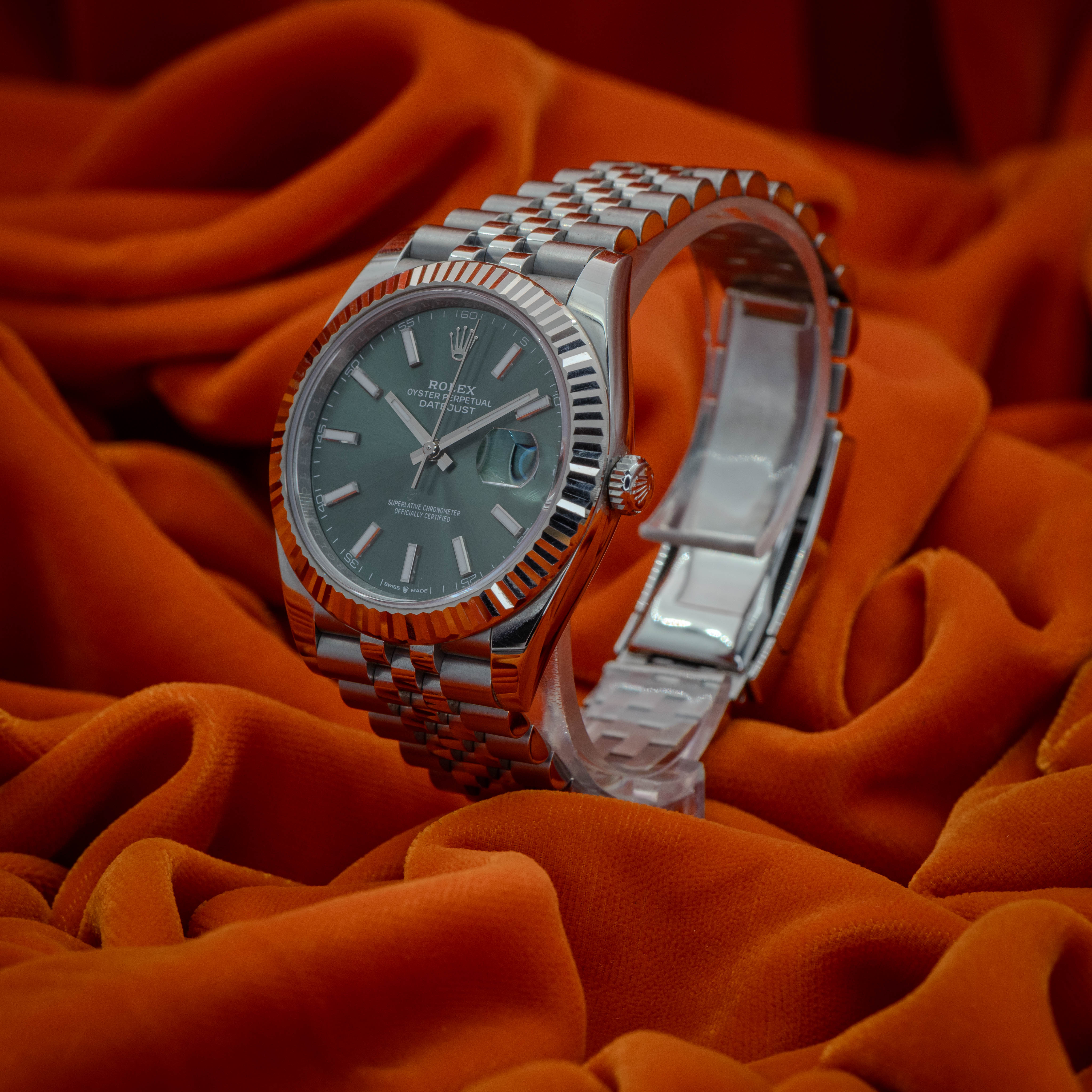 Rolex Datejust 41 Mint Green 126334 – Complete Set in Good Condition! – Image 6