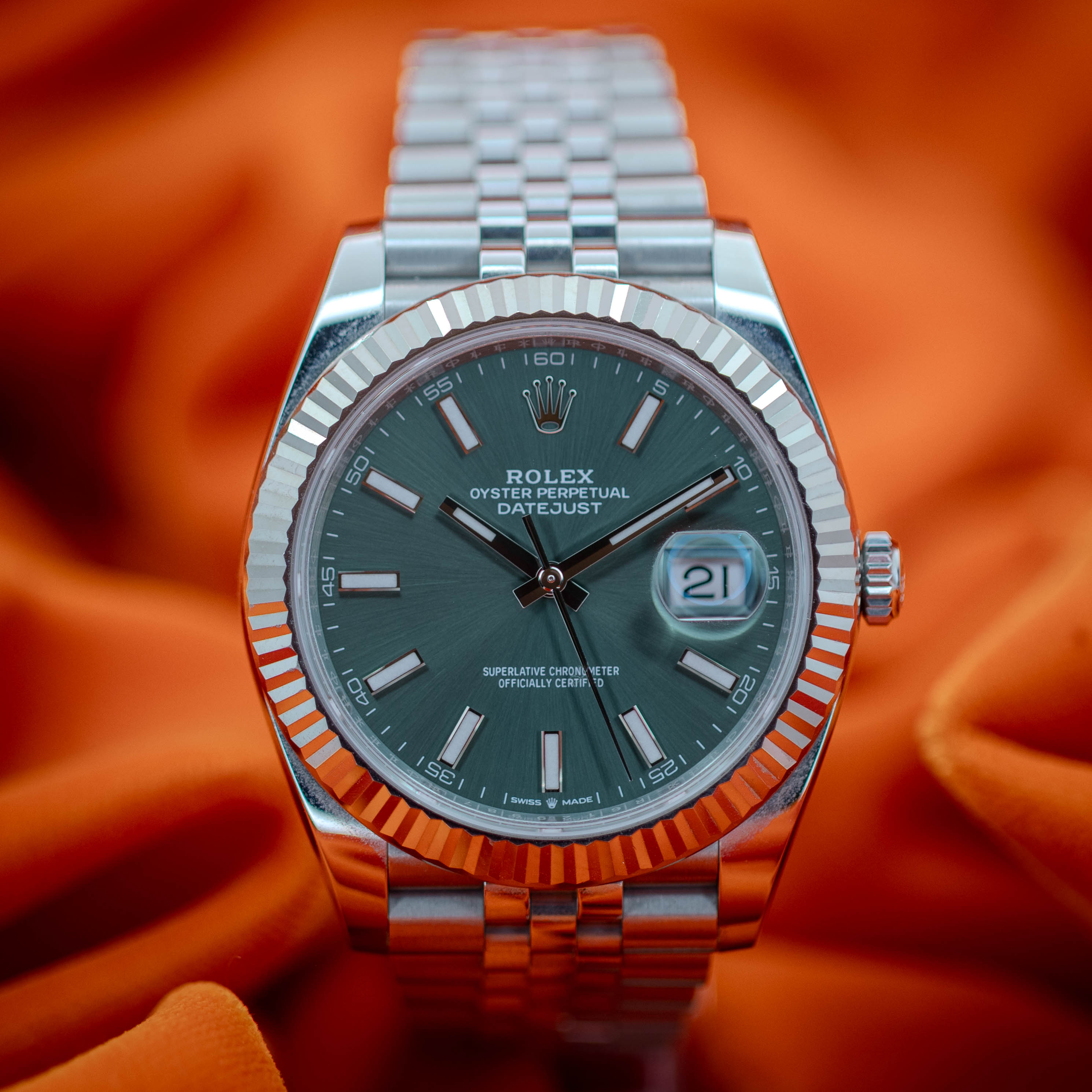Rolex Datejust 41 Mint Green 126334 – Complete Set in Good Condition! – Image 8