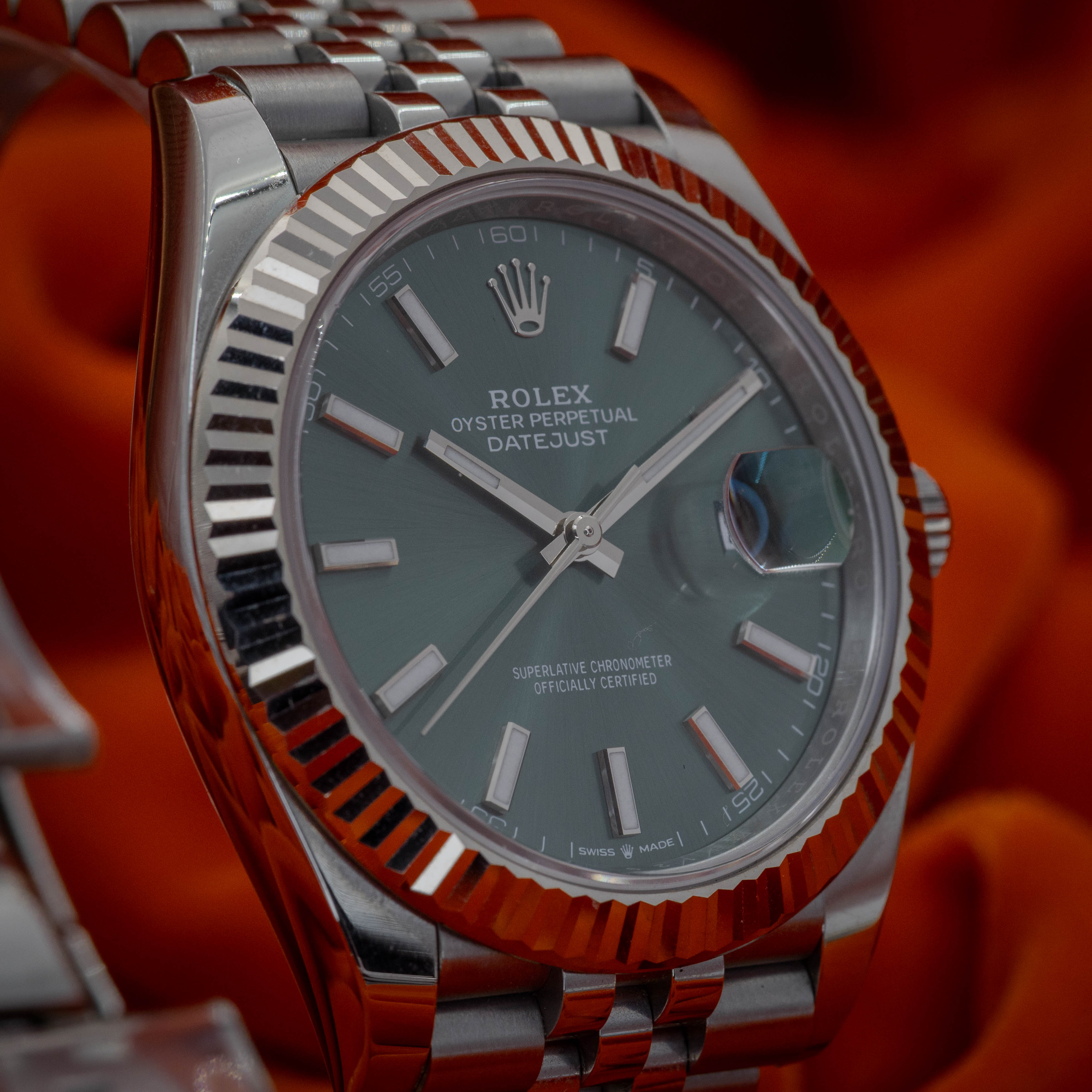 Rolex Datejust 41 Mint Green 126334 – Complete Set in Good Condition! – Image 4