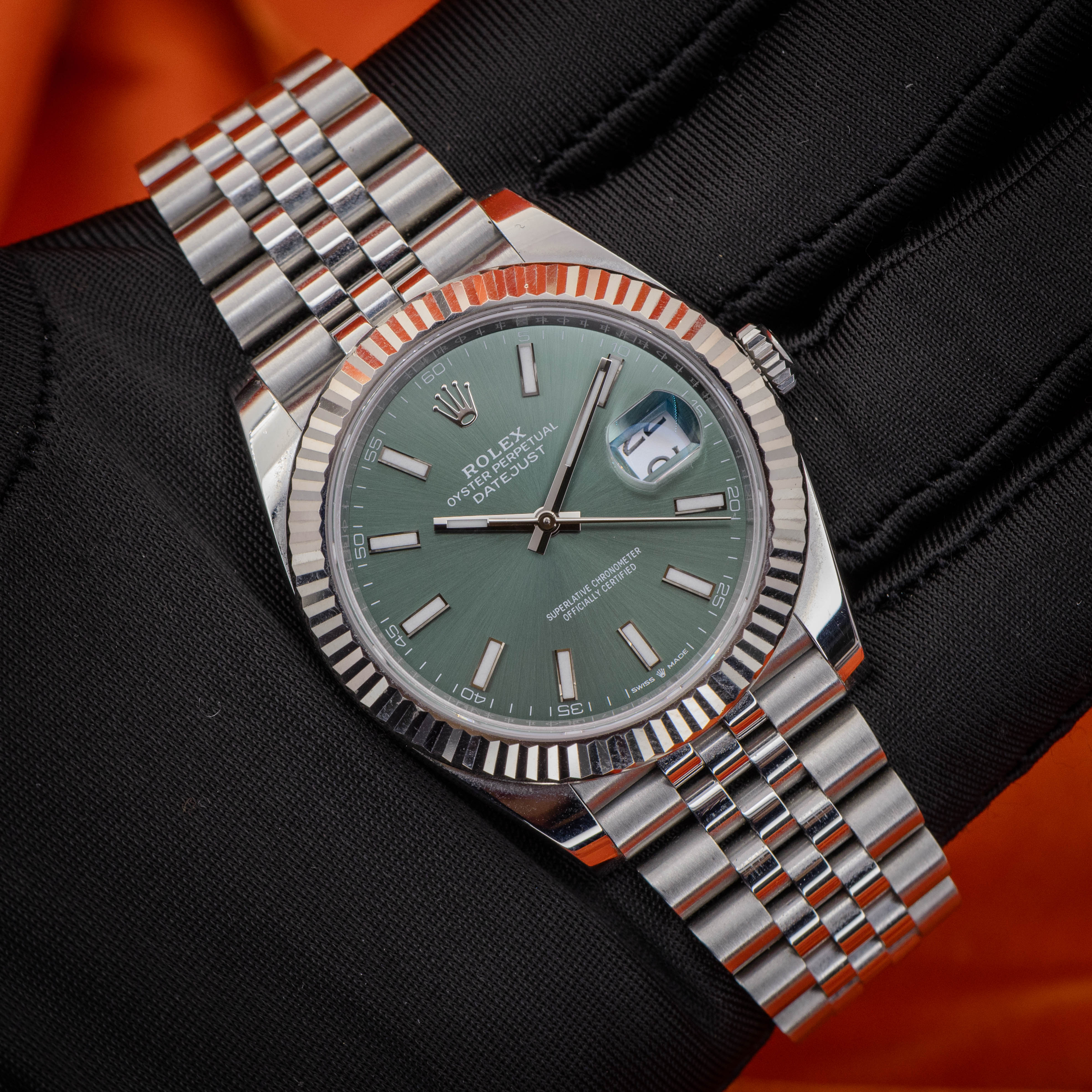 Rolex Datejust 41 Mint Green 126334 – Complete Set in Good Condition! – Image 13