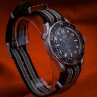 Omega Seamaster 300M "007 Edition" 210.92.42.20.01.001 – Image 5