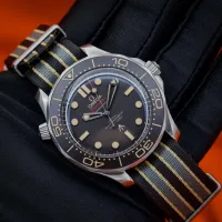 Omega Seamaster 300M "007 Edition" 210.92.42.20.01.001 – Image 6
