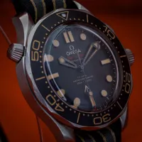 Omega Seamaster 300M "007 Edition" 210.92.42.20.01.001 – Image 4