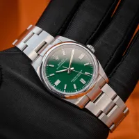 Rolex Oyster Perpetual 36MM Green 2025 – Image 10