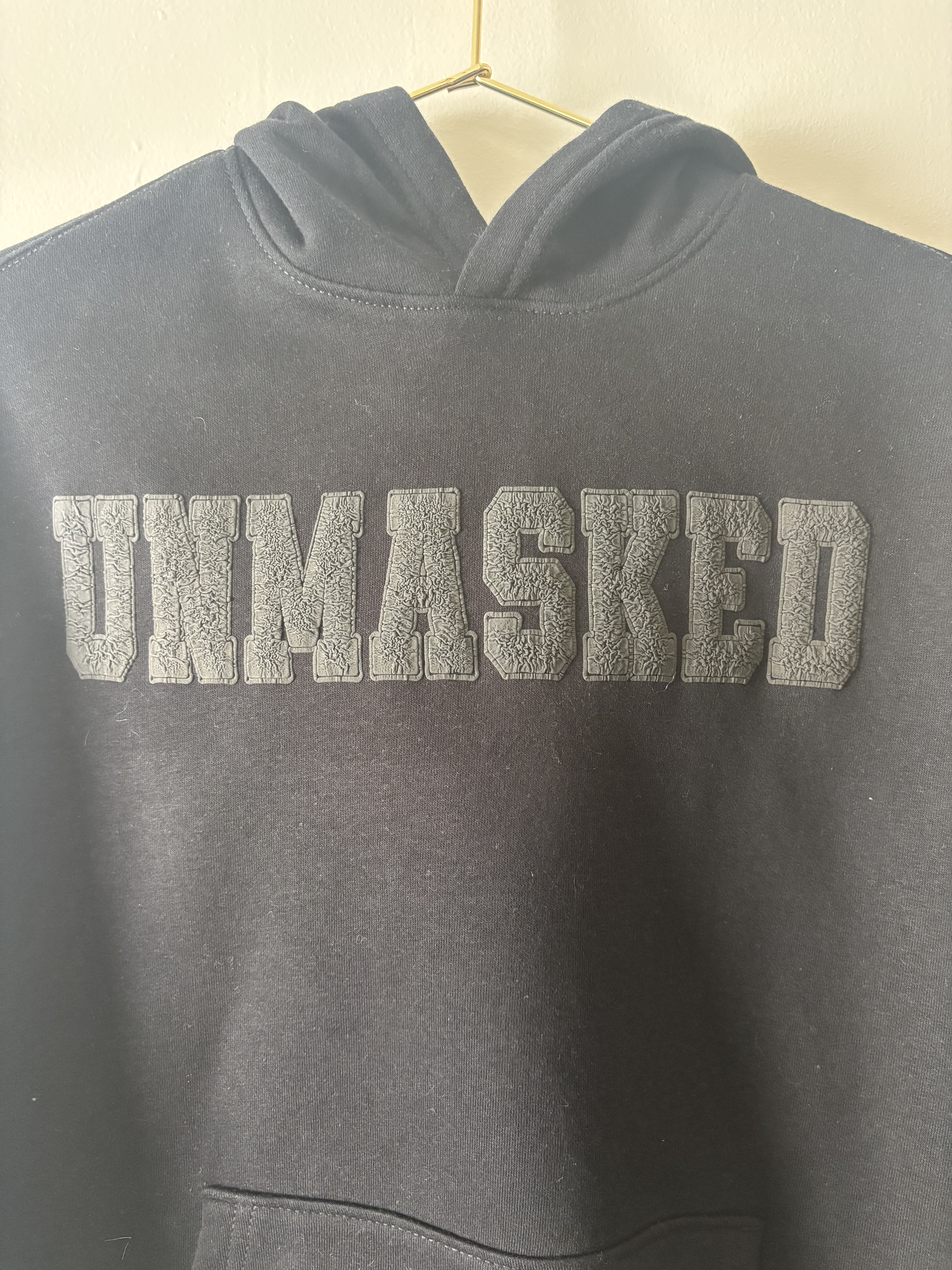 YOUTH HOODIE L (10/12) - "Unmasked" – Image 2