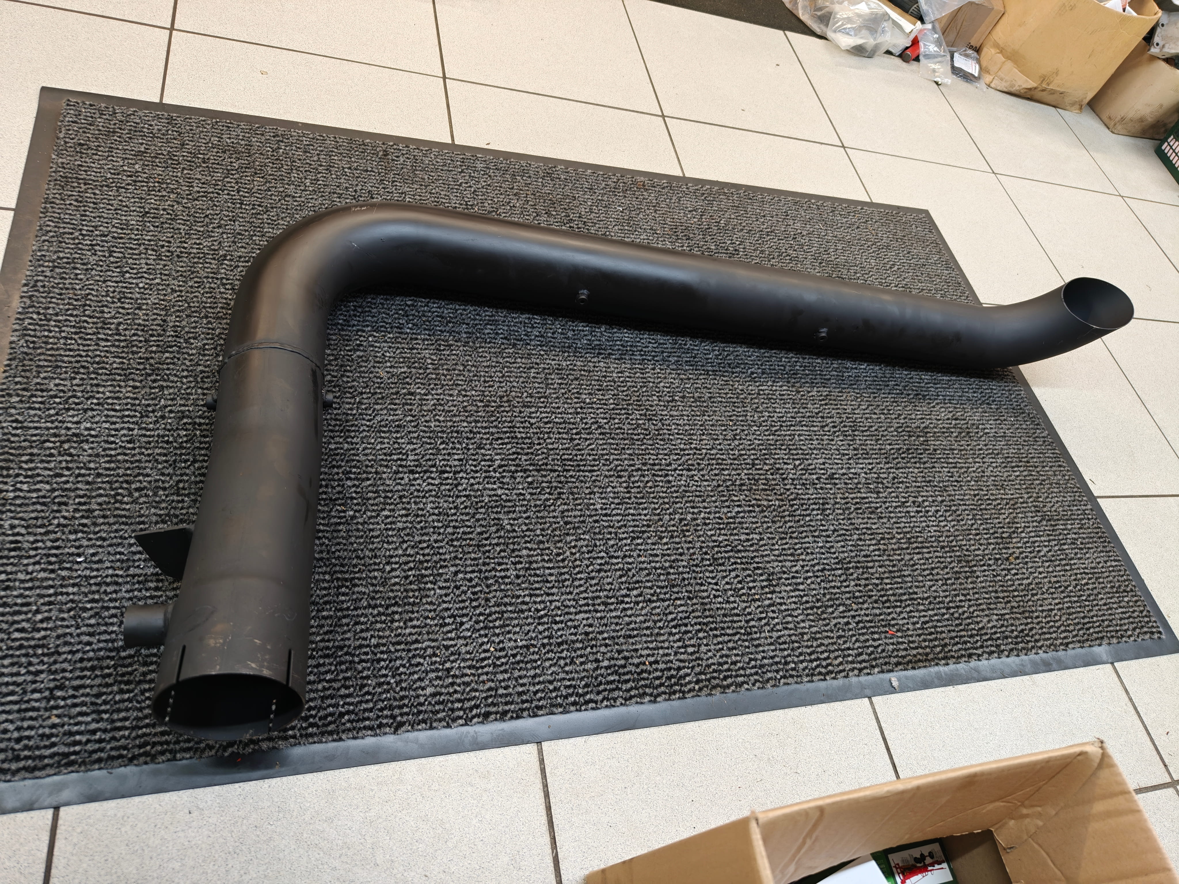 New Holland TM175 Exhaust – Image 3