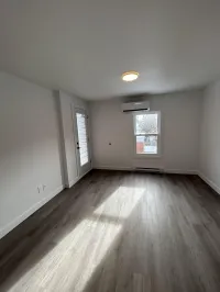 213 rue Gillespie — Unité 6 — 3 ½ – Image 3