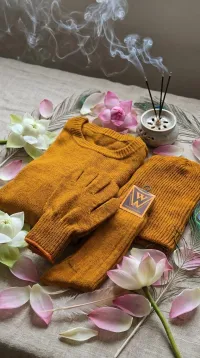 Special Winter Pack – Sweater, Beanie, Socks & Gloves Gift Set | Lotus Premium Winter Pack – Image 5