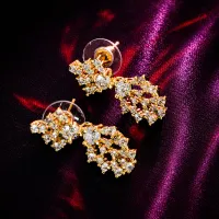 Golden Snowflake Charm Necklace Set – Image 5