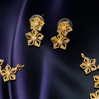 Golden Blossom Radiance Necklace Set – Image 4