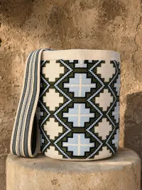 Mochila Wayuu Oliva del Desierto – Image 4