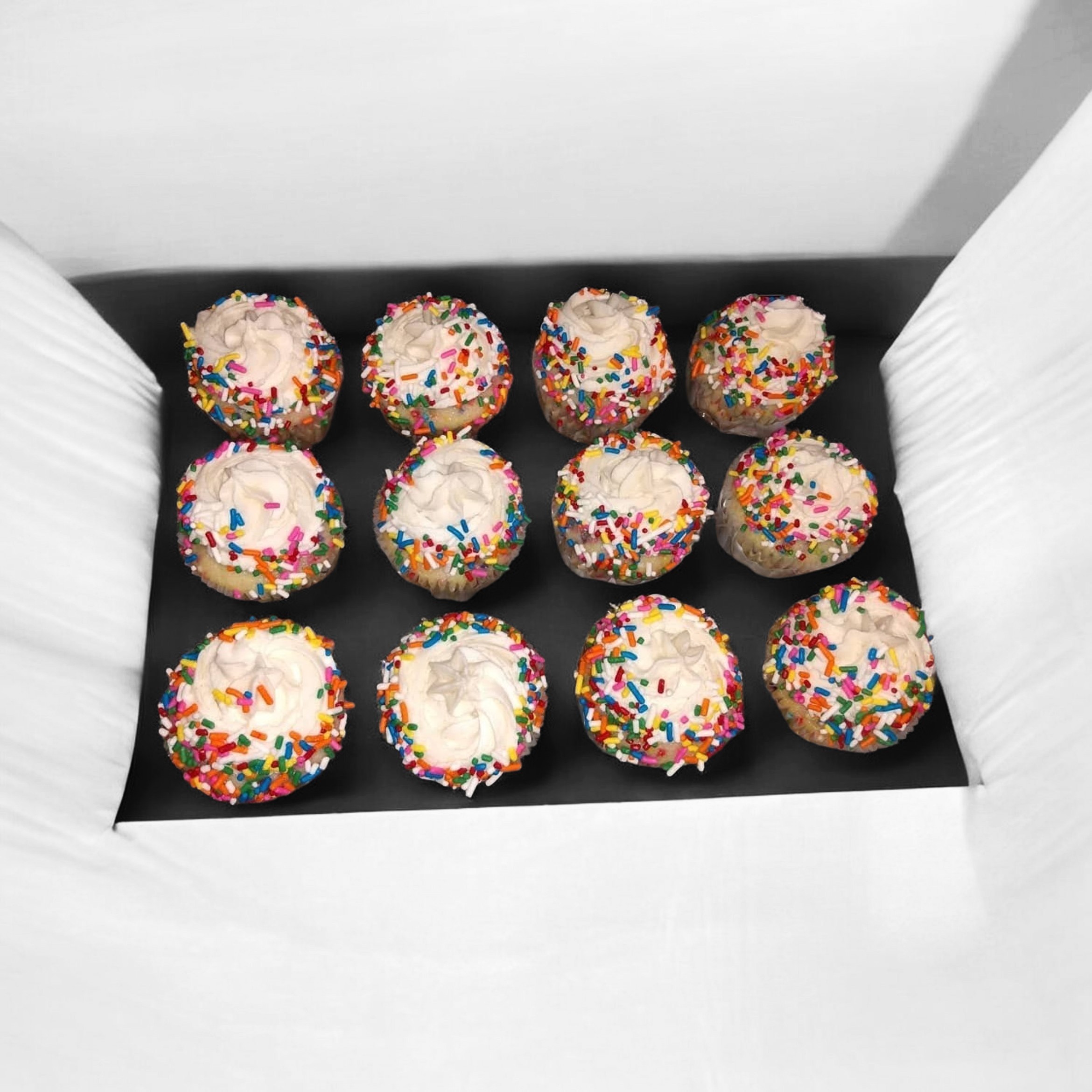Confetti Cloud Cheesecake Cupcakes  – Image 1