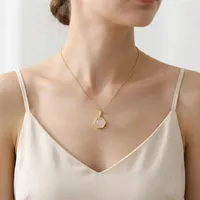 The Hexa Rose Quartz Necklace – Image 2