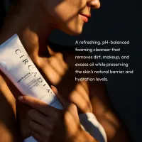 Lipid Replacing Cleansing Gel – Image 2