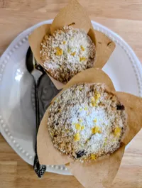 Lemon Blueberry Crumble Muffin – Image 2