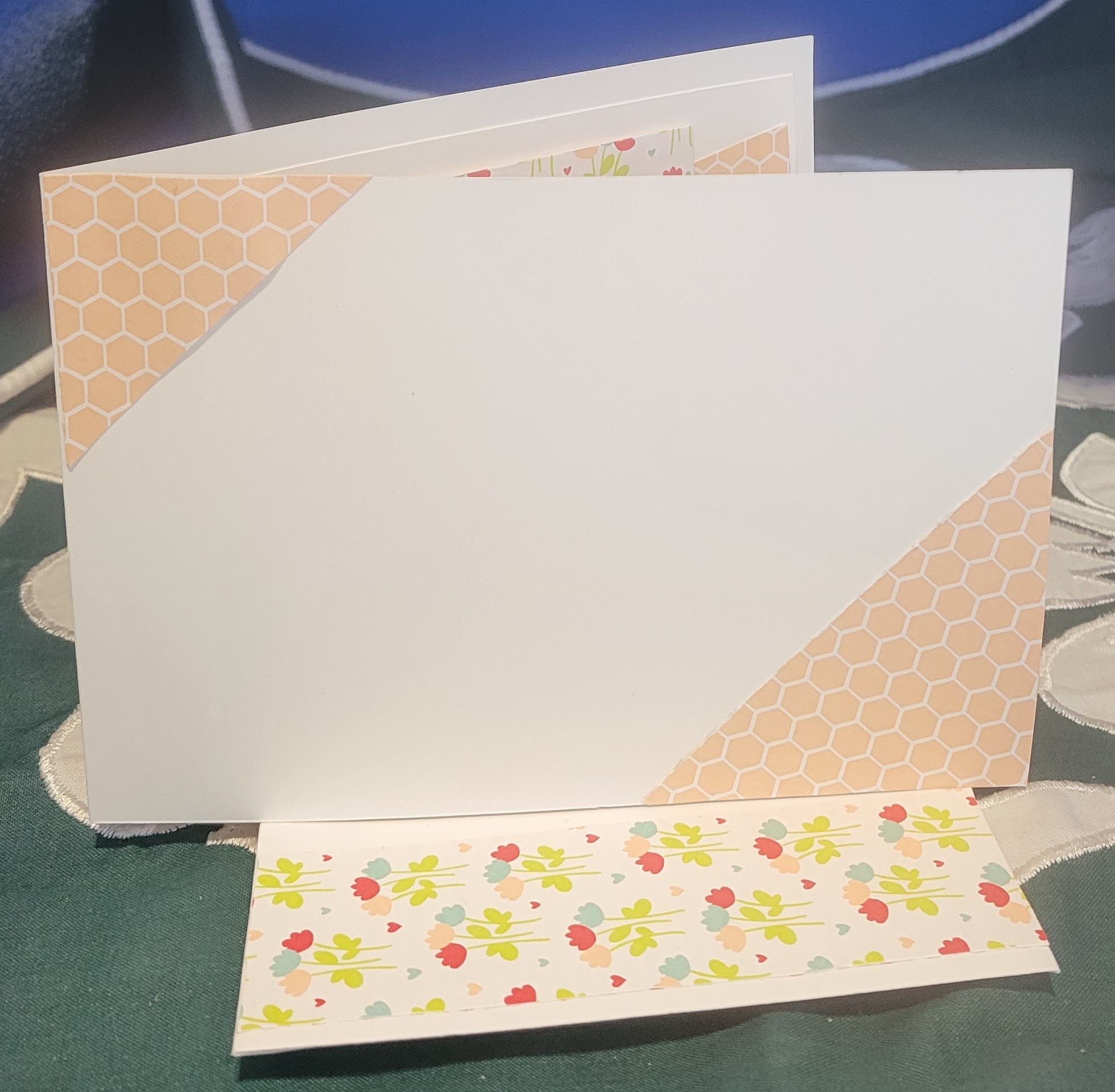 Y21 - Handcrafted Thank You Card - Buzzy Bees & Petal Pink Honeycomb – Image 3
