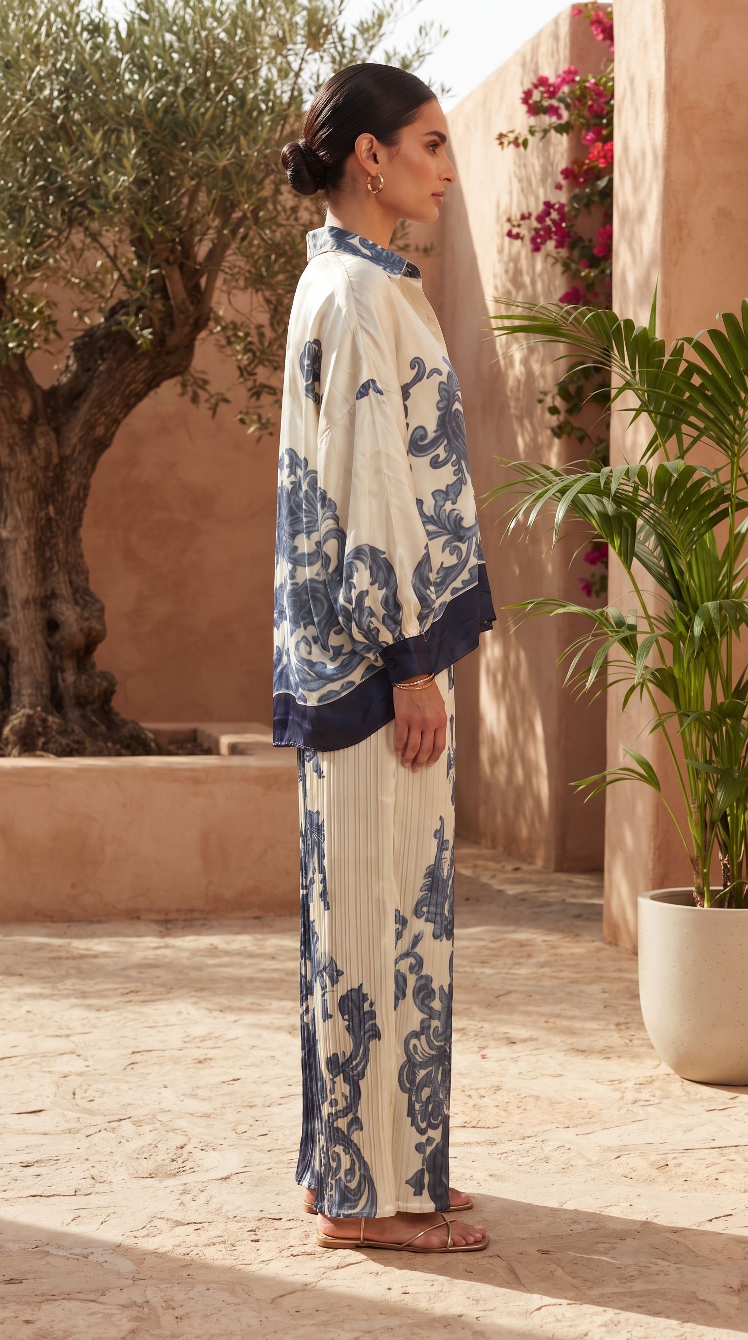 Ivory & Navy Baroque Silk Top & Pleated Pants Set – Image 3