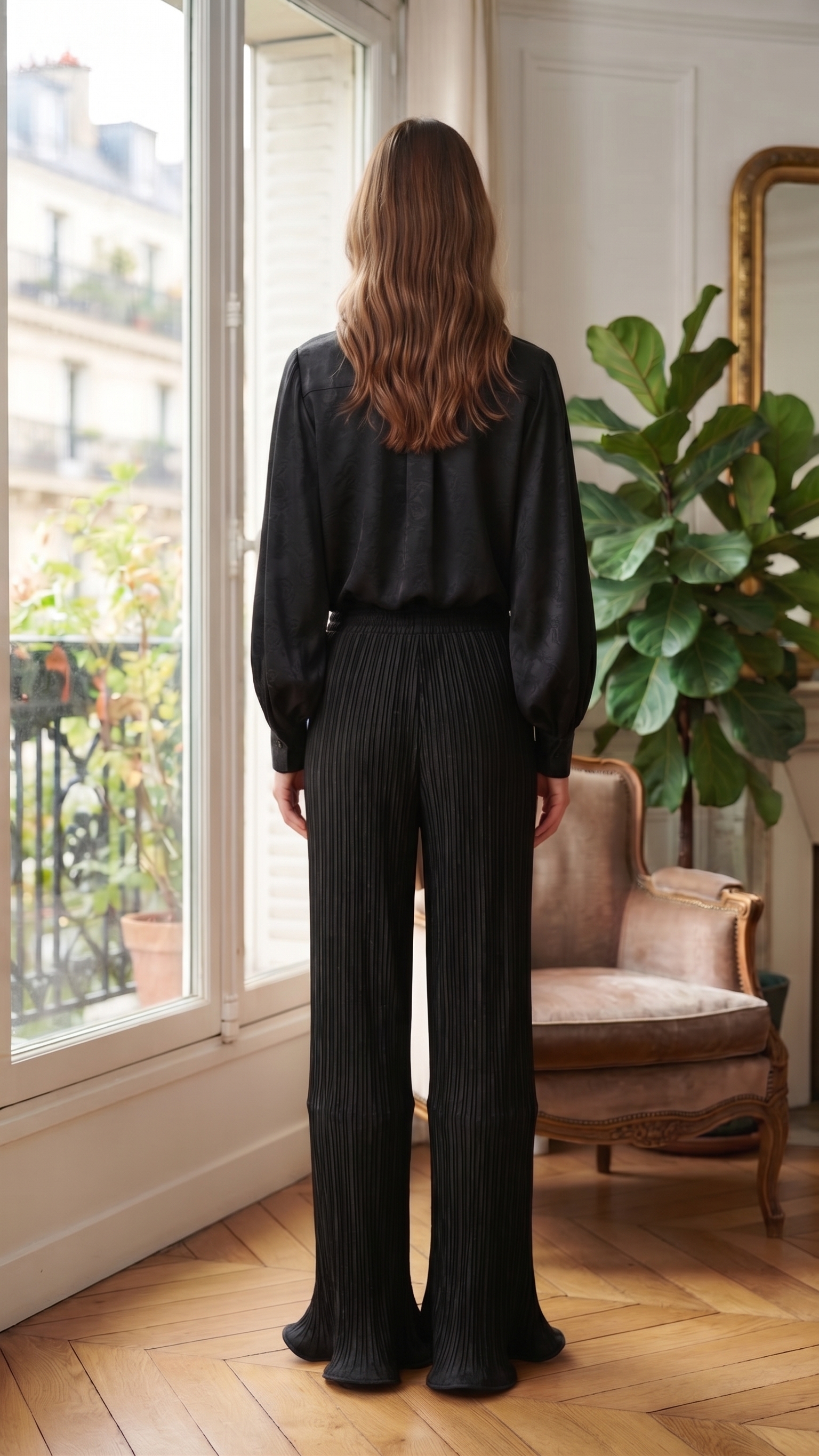 Black Jacquard Silk Top & Pleated Pants Set – Image 2