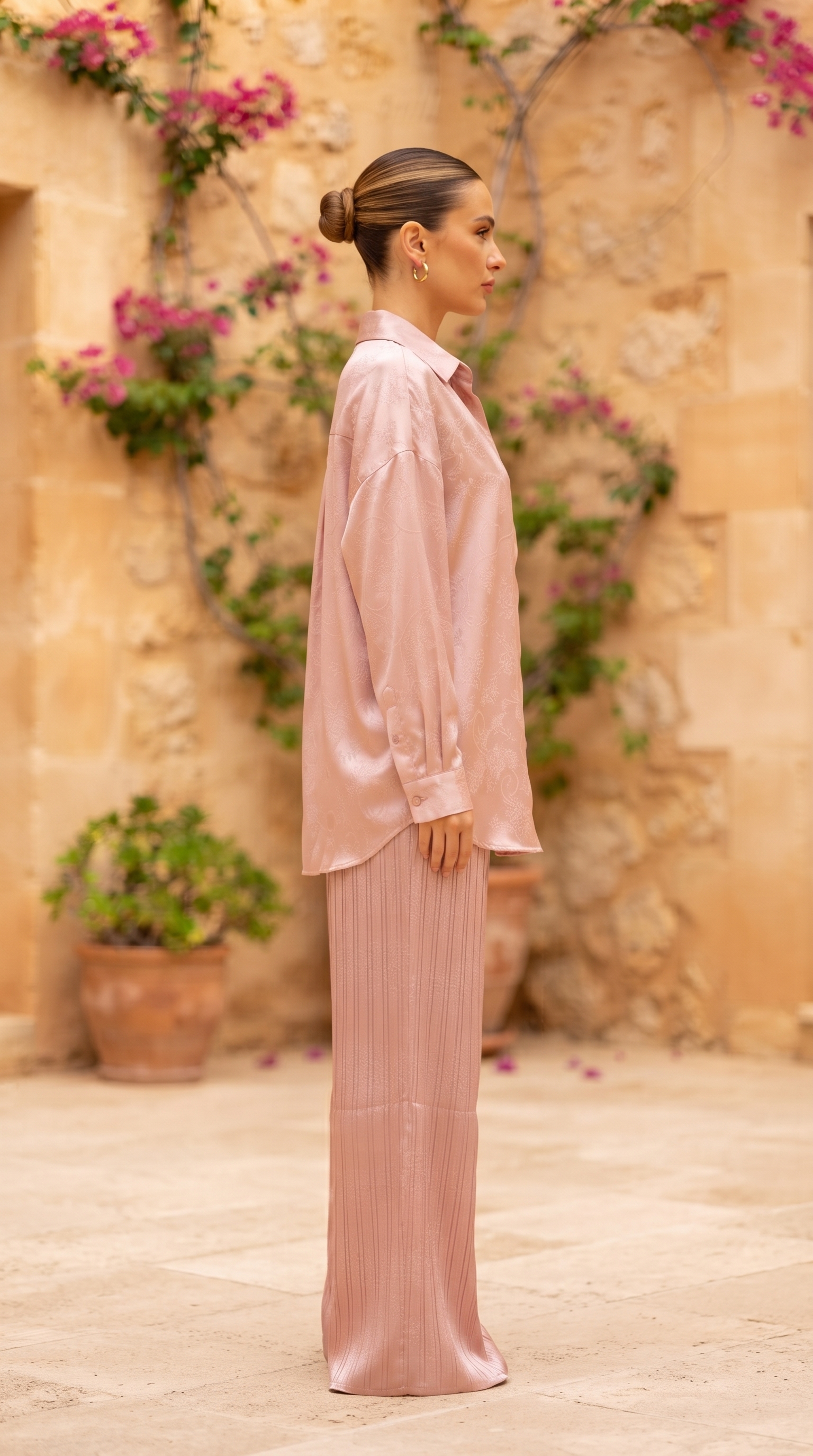 Blush Pink Jacquard Silk Top & Pleated Pants – Image 4